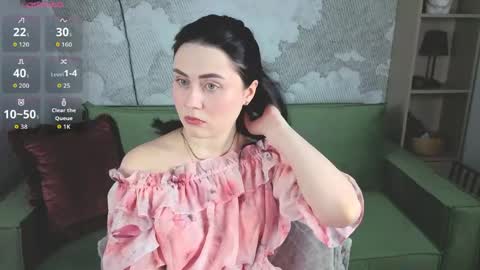 Nora online show from 04/08/26, 12:49