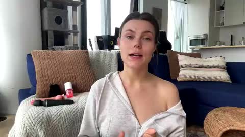 Nordic Belle online show from 04/18/26, 04:11