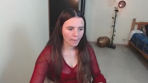 Snapshot of noreen_ chatting on 12/18/24, 08:25 noreen_ online show from 12/18/24, 08:25