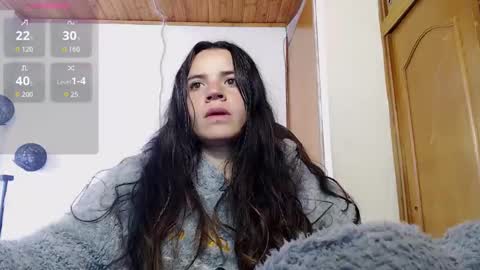 Snapshot of noreen_ chatting on 10/24/25, 03:30 noreen_ online show from 10/24/25, 03:30