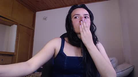 noreen_ online show from 03/23/26, 06:12