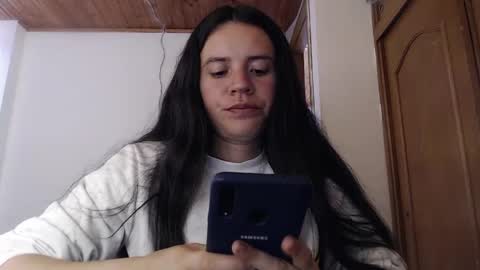 Snapshot of noreen_ chatting on 05/05/26, 06:27 noreen_ online show from 05/05/26, 06:27