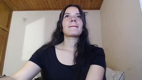Snapshot of noreen_ chatting on 06/01/26, 05:03 noreen_ online show from 06/01/26, 05:03