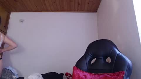 Snapshot of noreen_ chatting on 07/17/26, 05:51 noreen_ online show from 07/17/26, 05:51