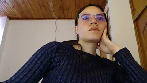Snapshot of noreen_ chatting on 07/30/26, 09:03 noreen_ online show from 07/30/26, 09:03