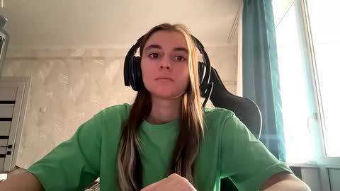 Snapshot of norinefrymyer chatting on 03/02/26, 06:14 Elena online show from 03/02/26, 06:14