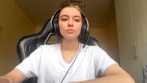 Elena online show from 03/23/26, 08:18