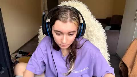 Elena online show from 04/13/26, 08:20