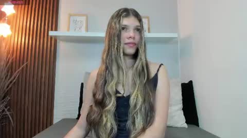 Snapshot of norki_ chatting on 07/14/26, 11:38 Norki online show from 07/14/26, 11:38