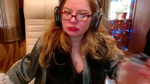 Snapshot of norma_gin chatting on 05/16/26, 10:36 miss Tress online show from 05/16/26, 10:36