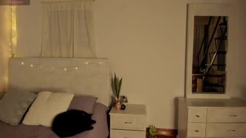 Norma Jeaane online show from 03/03/25, 09:26