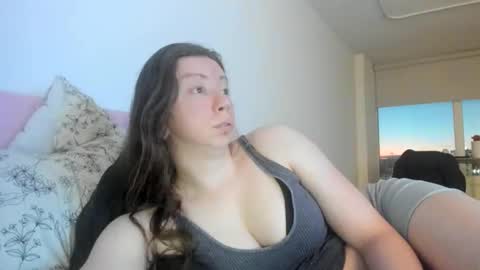 Emily snow online show from 01/15/26, 10:24