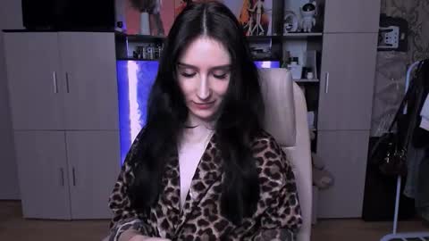 Hazel online show from 01/12/26, 09:20