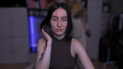 Hazel online show from 02/14/26, 05:53