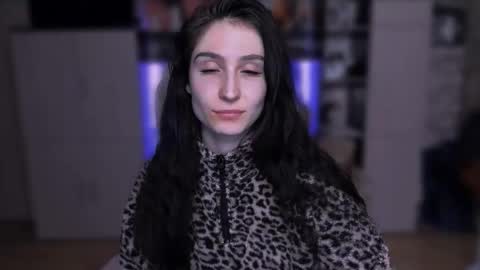 Hazel online show from 03/01/26, 09:50