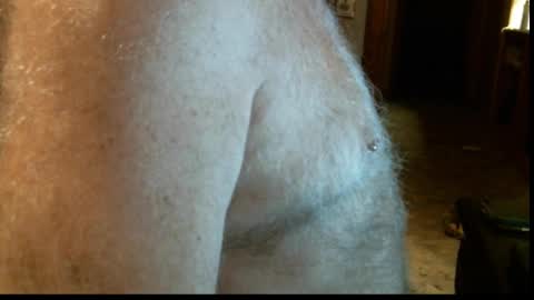 Snapshot of northcountryguy762 chatting on 10/04/25, 05:27 northcountryguy762 online show from 10/04/25, 05:27