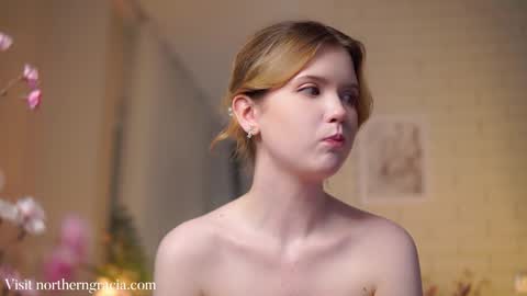 Gracia    150  online show from 02/04/25, 12:51