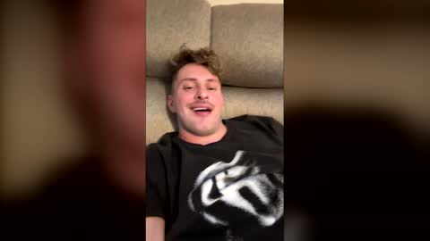 northofsouth_xxx online show from 04/19/26, 11:18