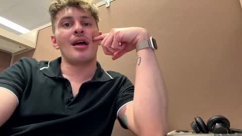 northofsouth_xxx online show from 04/23/26, 05:48