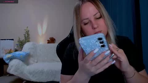 hi glad to chat online show from 12/04/25, 11:19