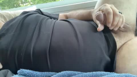 Snapshot of notchatron chatting on 05/27/26, 10:29 givecumgetcum online show from 05/27/26, 10:29