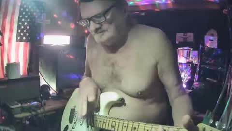 notflamingfart online show from 10/21/25, 04:35