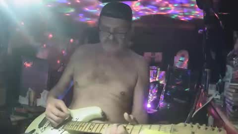 notflamingfart online show from 01/08/26, 09:39