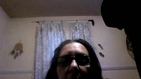 Snapshot of nothingbutthongs chatting on 11/21/25, 11:42 nothingbutthongs online show from 11/21/25, 11:42