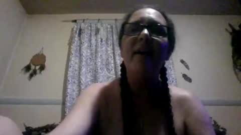 Snapshot of nothingbutthongs chatting on 11/26/25, 02:01 nothingbutthongs online show from 11/26/25, 02:01