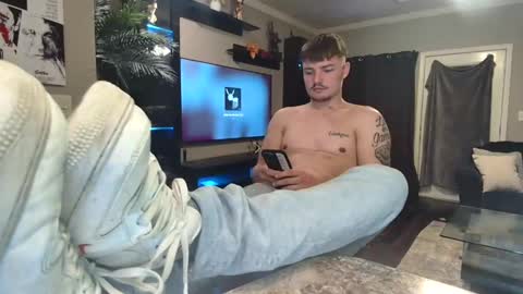 Riley online show from 10/22/25, 03:40