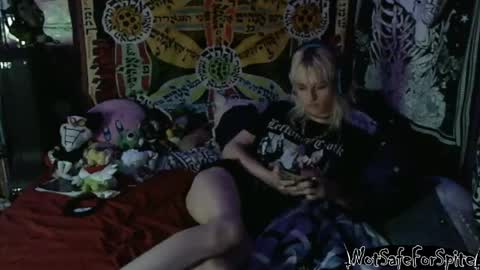 FREAKY DRACULA online show from 04/30/26, 04:30
