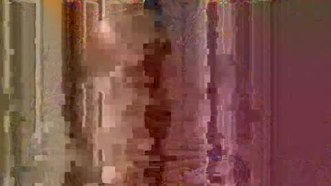 Snapshot of noux69 chatting on 11/27/25, 10:12 noux69 online show from 11/27/25, 10:12