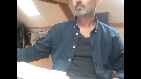 Snapshot of noux69 chatting on 06/07/26, 11:03 noux69 online show from 06/07/26, 11:03