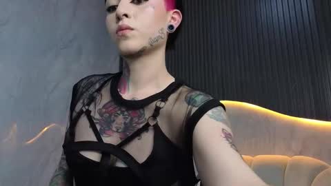 Snapshot of nova_kitty_tx chatting on 11/29/25, 08:12 Live 1500am 2100pm online show from 11/29/25, 08:12