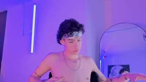 Nova Salvatore online show from 03/20/26, 04:17