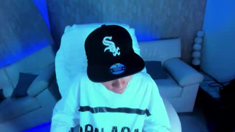 nova online show from 09/19/25, 04:58