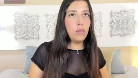 nova_velveet online show from 04/18/26, 07:07