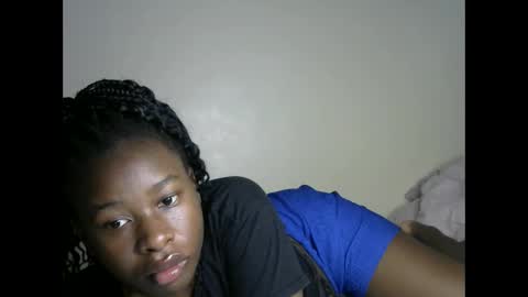 novaah online show from 11/06/25, 03:24