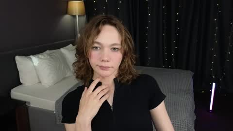 Eva online show from 06/01/26, 12:01