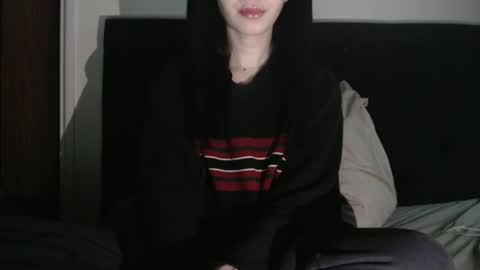 Snapshot of novafrey chatting on 05/24/26, 01:05 Olivia online show from 05/24/26, 01:05