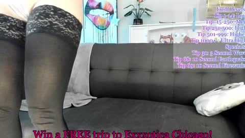 Snapshot of novaharper chatting on 02/03/25, 04:14 Nova Harper online show from 02/03/25, 04:14