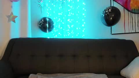 Snapshot of novaharper chatting on 02/14/25, 06:34 Nova Harper online show from 02/14/25, 06:34