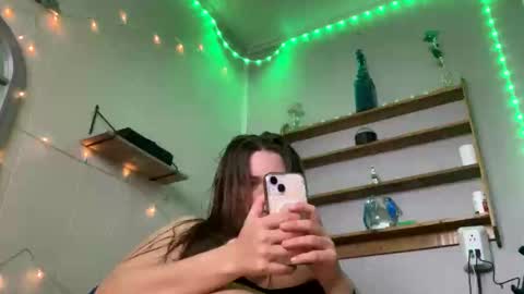 Snapshot of novanautiesxxx chatting on 09/10/25, 12:21 LucidXotix online show from 09/10/25, 12:21