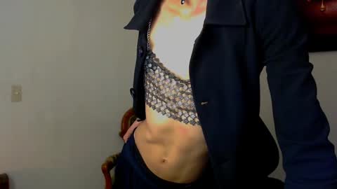 Snapshot of novanyx11 chatting on 10/01/25, 09:32 Nova... online show from 10/01/25, 09:32