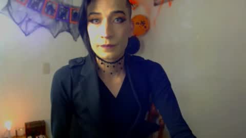 Snapshot of novanyx11 chatting on 10/21/25, 10:10 Nova... online show from 10/21/25, 10:10