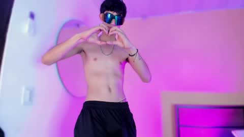 Nova online show from 01/05/25, 04:16