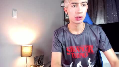 Snapshot of novawheeler chatting on 12/21/25, 07:04 Nova online show from 12/21/25, 07:04