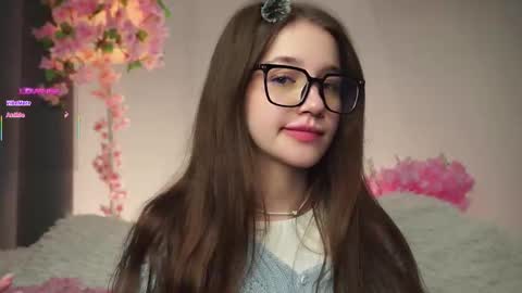 Dina online show from 11/08/25, 01:06