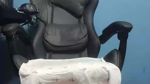 nowandimmediately online show from 12/17/25, 03:34