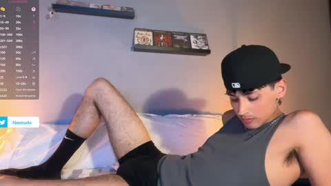 Snapshot of noxnude chatting on 06/04/26, 10:27 noxnude online show from 06/04/26, 10:27